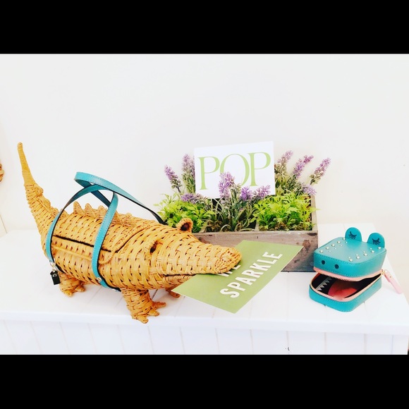 Meet your Posher, Christina - Picture 5 of 8